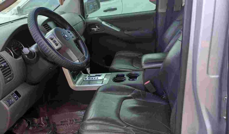 
								Nissan Pathfinder full									