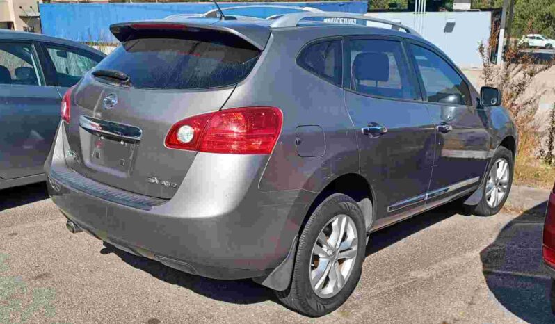 
								Nissan Rogue full									