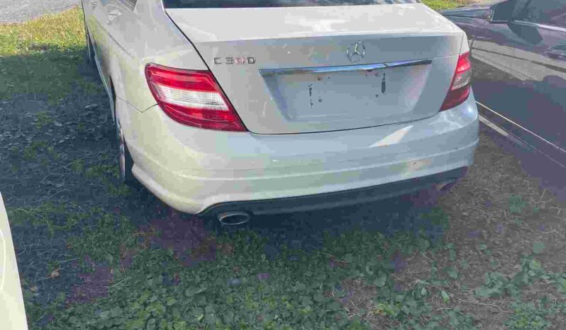 
								Mercedes C300 full									