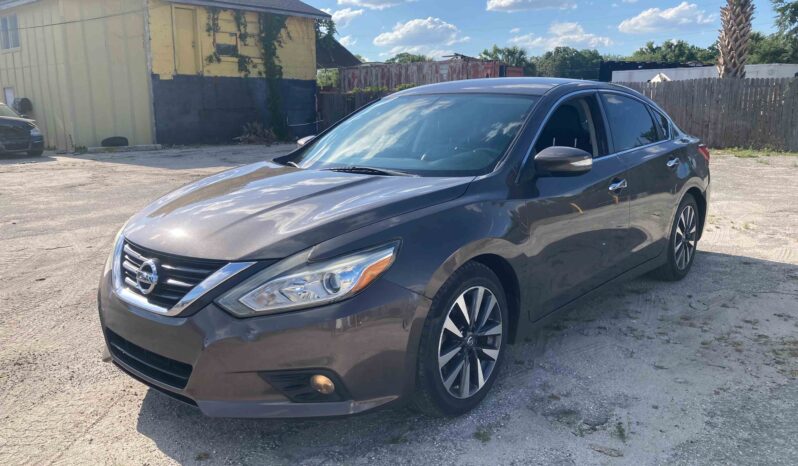 
								2017 Nissan Altima full									
