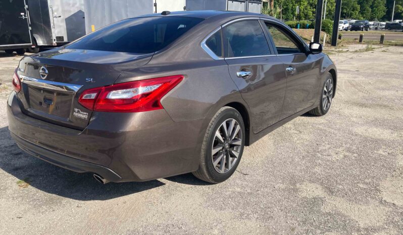
								2017 Nissan Altima full									