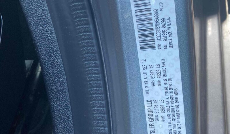
								2013 Chrysler 200 full									
