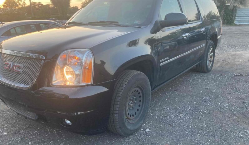 
								2013 GMC Yukon full									