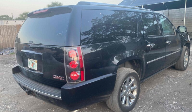 
								2013 GMC Yukon full									