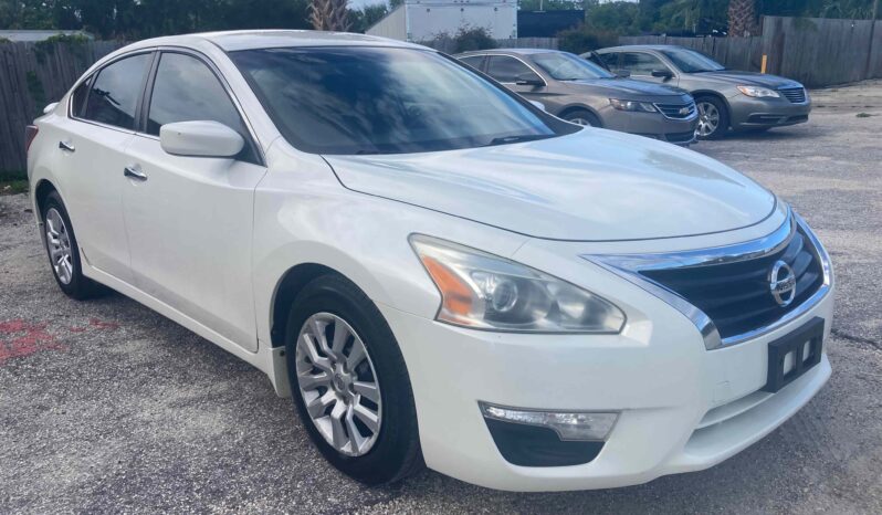 
								2013 Nissan Altima full									