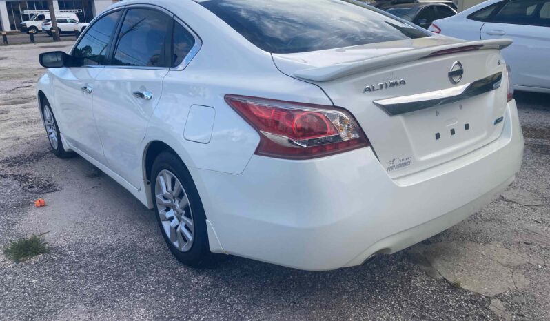 
								2013 Nissan Altima full									
