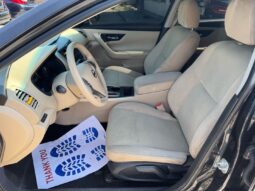 
										2015 Nissan Altima full									