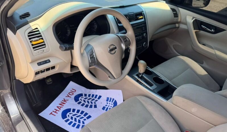 
								2015 Nissan Altima full									
