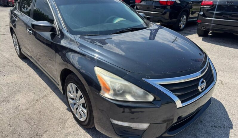 
								2015 Nissan Altima full									