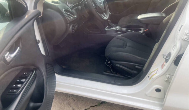 
								2013 Dodge Dart SXT full									