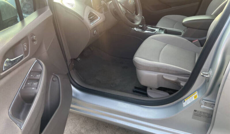 
								2017 Chevrolet Cruze LT full									