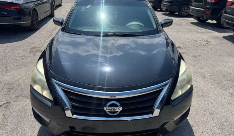 
								2015 Nissan Altima full									