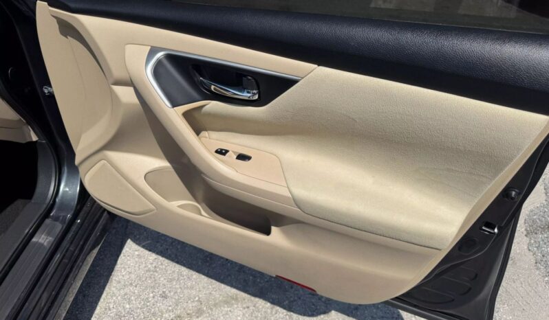 
								2015 Nissan Altima full									