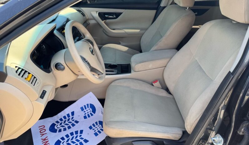 
								2015 Nissan Altima full									