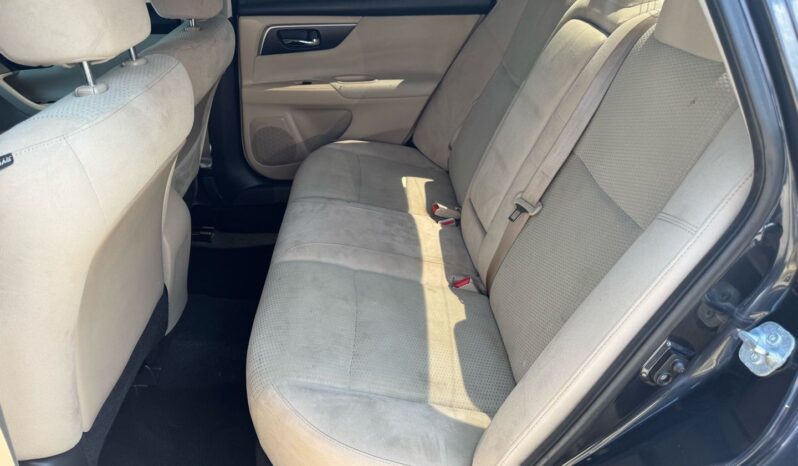 
								2015 Nissan Altima full									