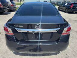 
										2015 Nissan Altima full									