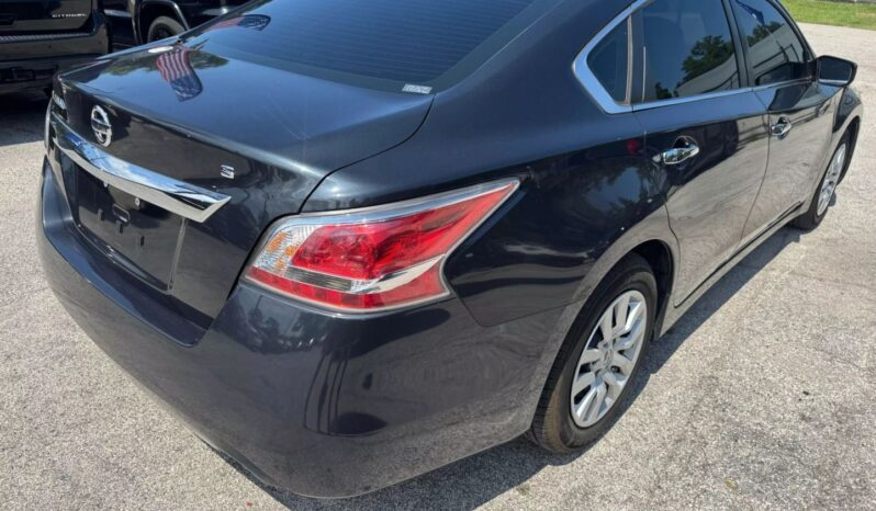 
								2015 Nissan Altima full									